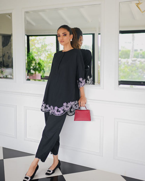 Cutwork Black
